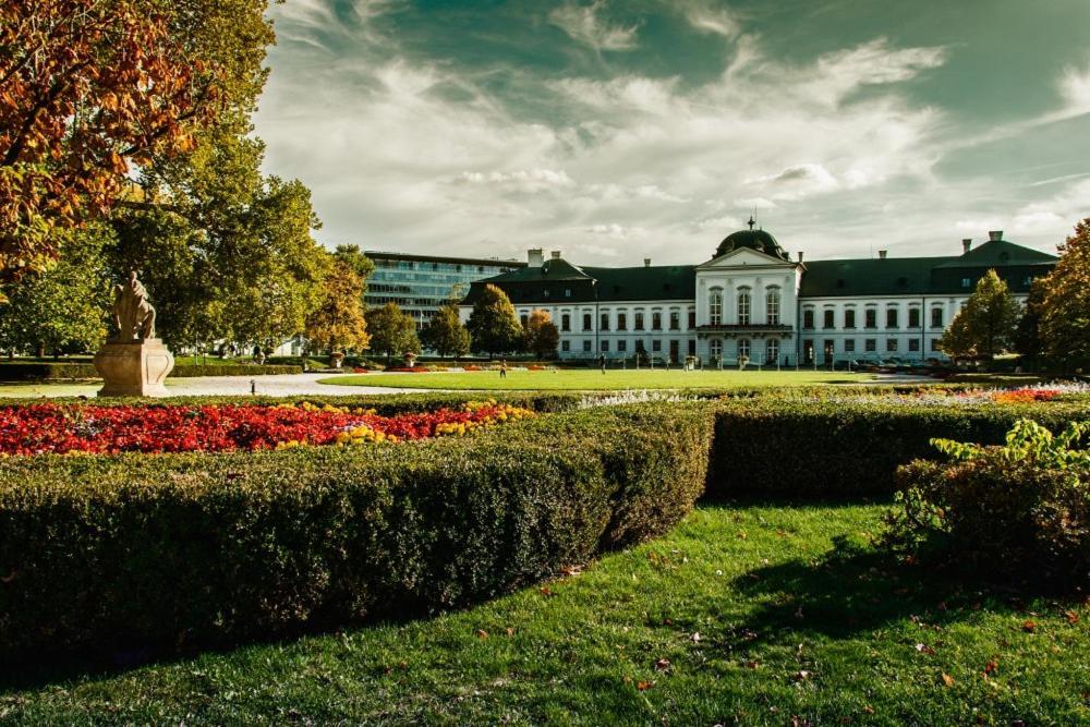 Lermont Apartment Old Town Bratysława Zewnętrze zdjęcie